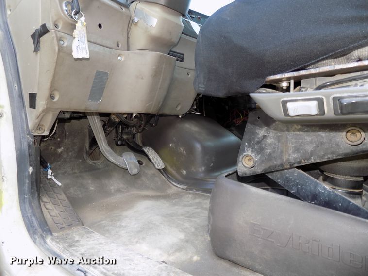 image for item DG2617 2005 Sterling L-Line  ready mix truck