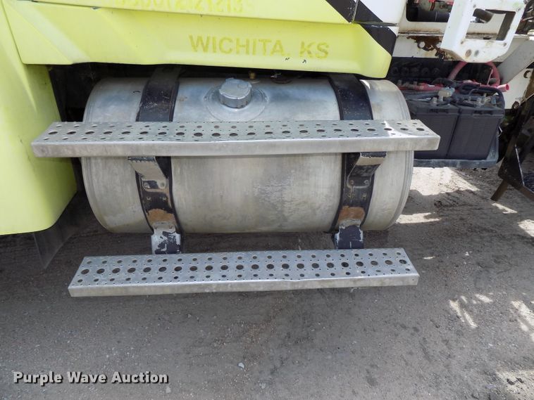 image for item DG2617 2005 Sterling L-Line  ready mix truck