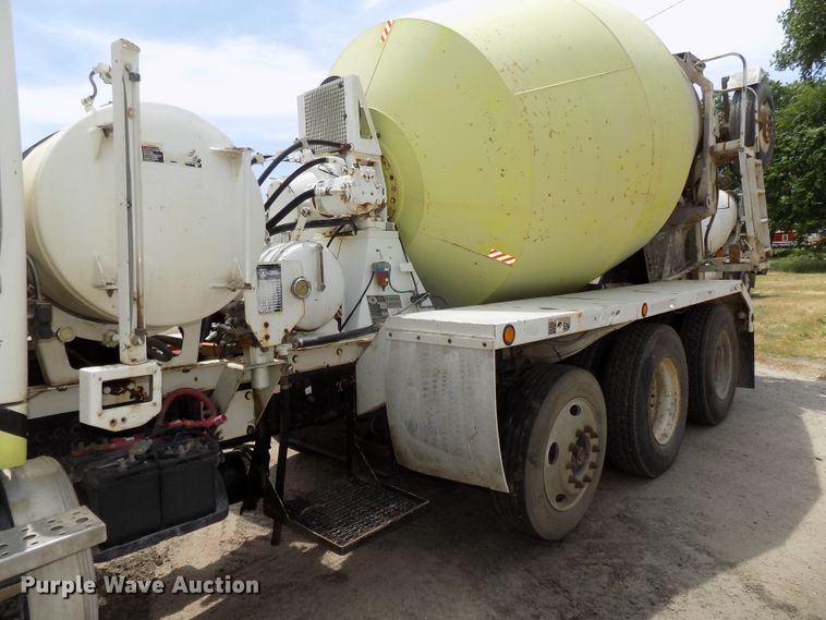 image for item DG2617 2005 Sterling L-Line  ready mix truck