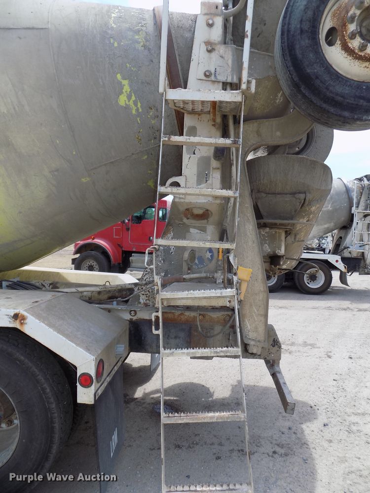 image for item DG2617 2005 Sterling L-Line  ready mix truck