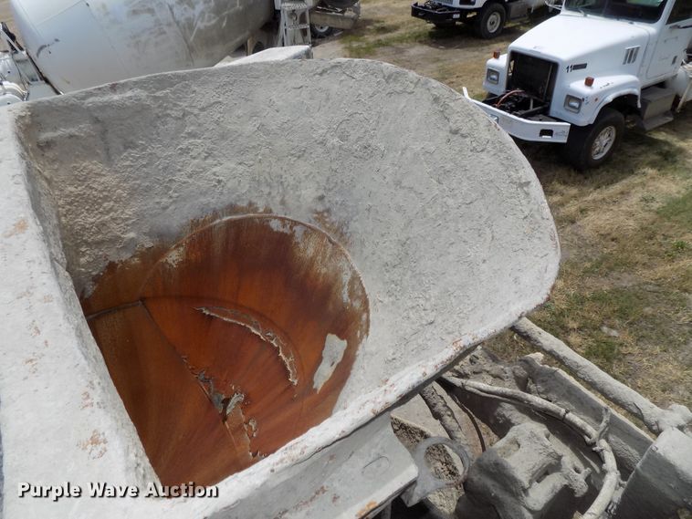 image for item DG2617 2005 Sterling L-Line  ready mix truck