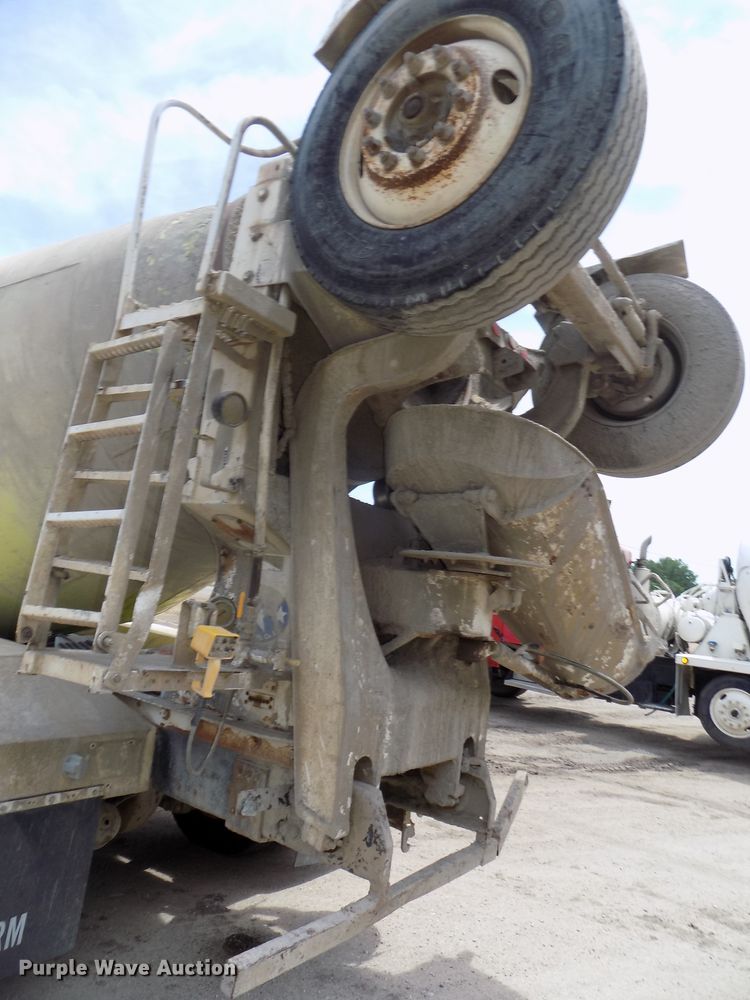 image for item DG2617 2005 Sterling L-Line  ready mix truck