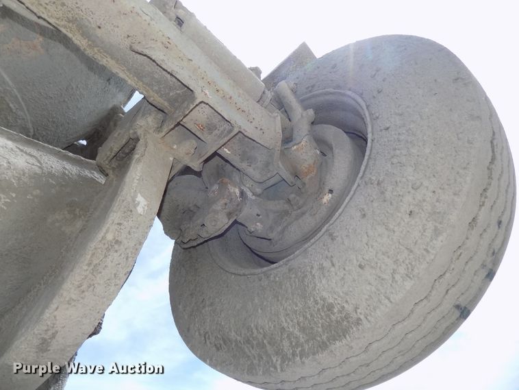 image for item DG2617 2005 Sterling L-Line  ready mix truck