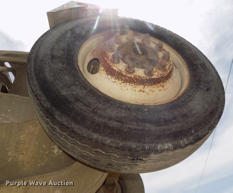 image for item DG2617 2005 Sterling L-Line  ready mix truck