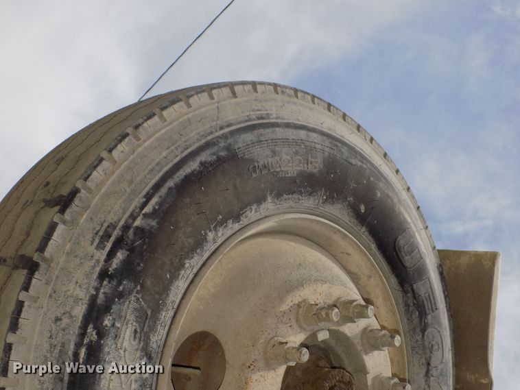 image for item DG2617 2005 Sterling L-Line  ready mix truck