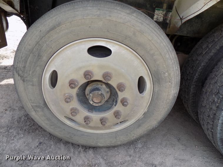 image for item DG2617 2005 Sterling L-Line  ready mix truck