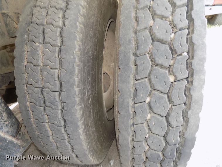 image for item DG2617 2005 Sterling L-Line  ready mix truck