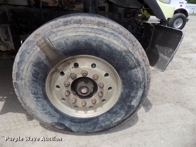 image for item DG2617 2005 Sterling L-Line  ready mix truck