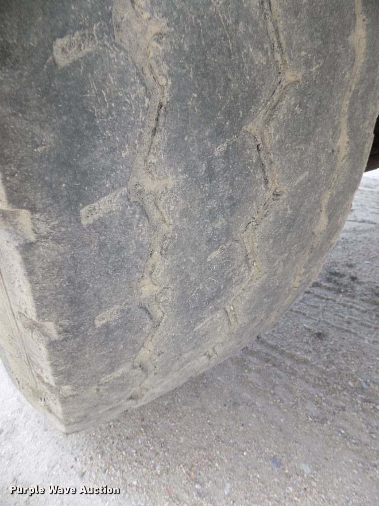 image for item DG2617 2005 Sterling L-Line  ready mix truck