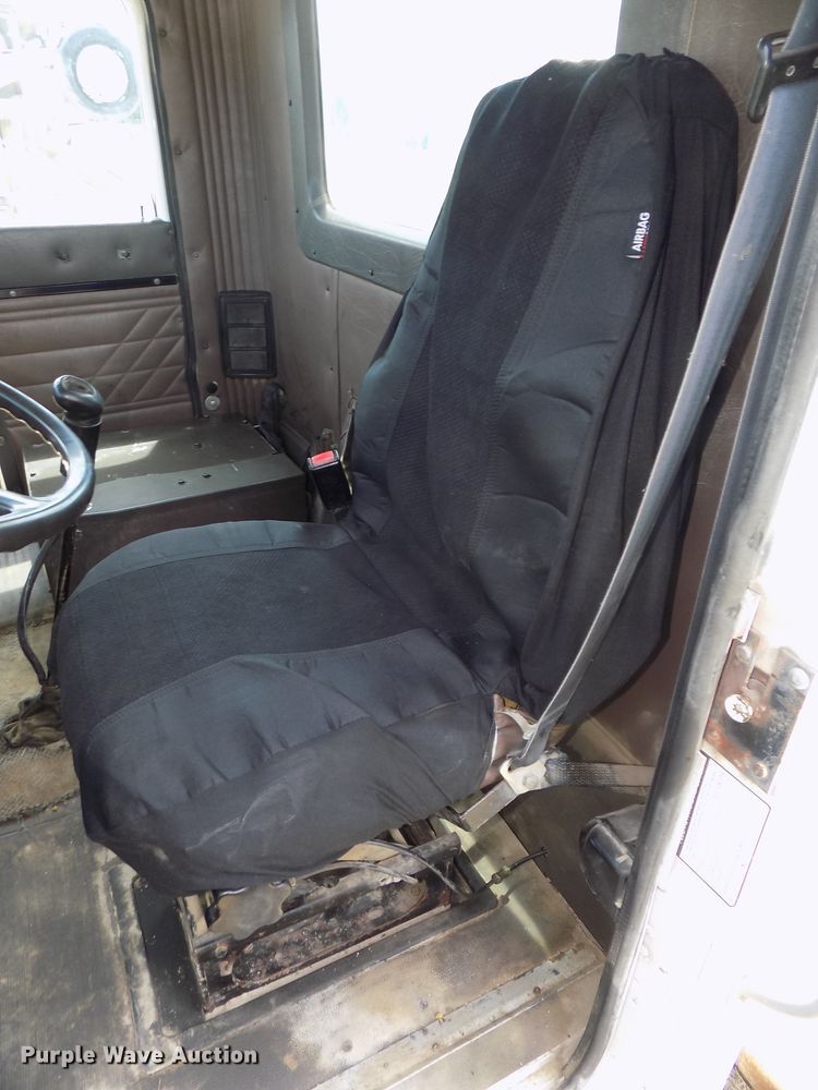 image for item DG2618 1995 International Paystar 5000  ready mix truck