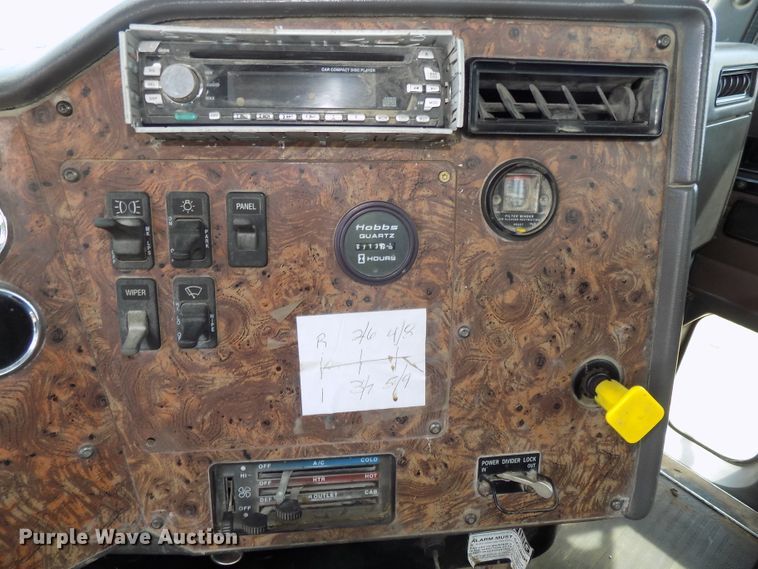 image for item DG2618 1995 International Paystar 5000  ready mix truck