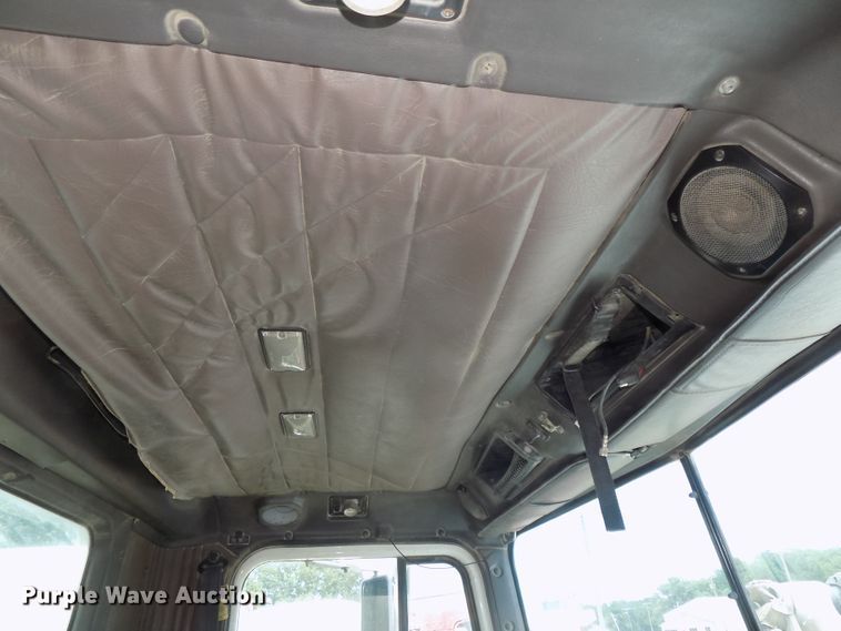 image for item DG2618 1995 International Paystar 5000  ready mix truck