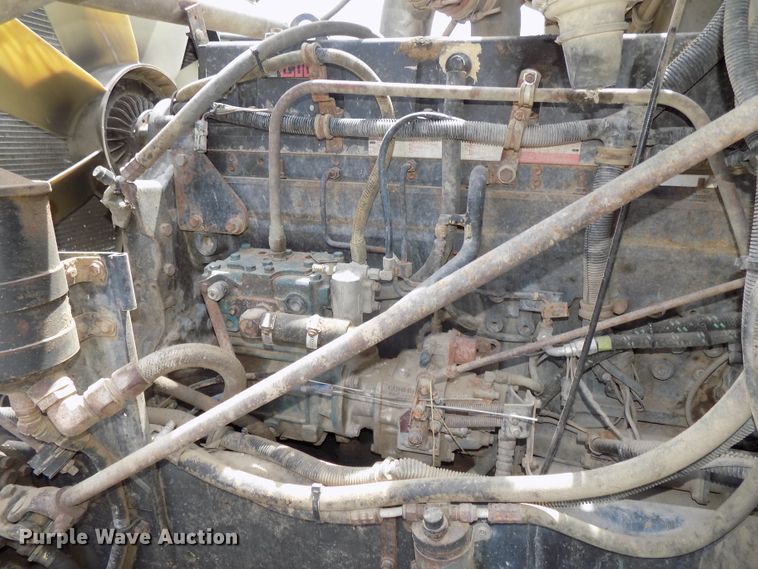 image for item DG2618 1995 International Paystar 5000  ready mix truck