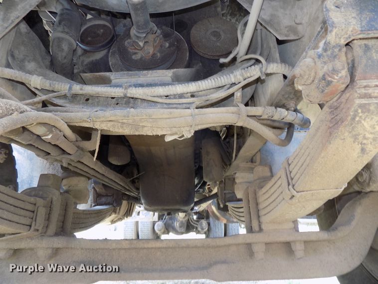 image for item DG2618 1995 International Paystar 5000  ready mix truck