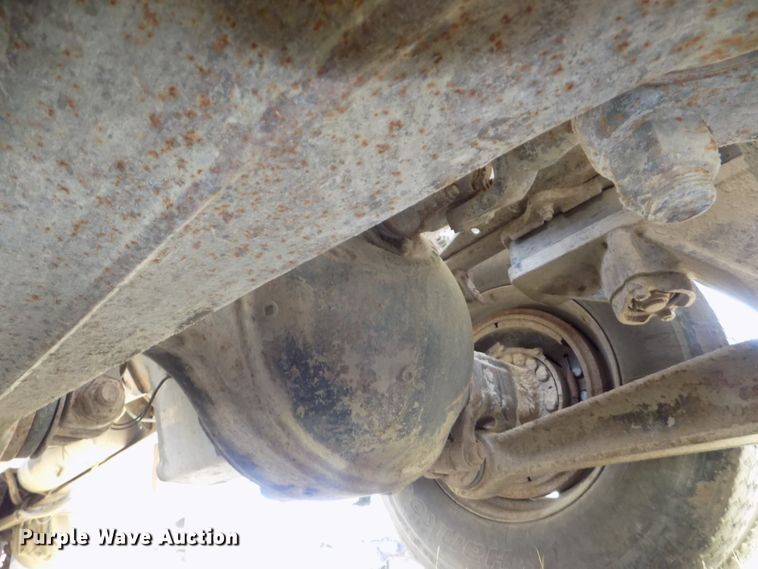 image for item DG2618 1995 International Paystar 5000  ready mix truck