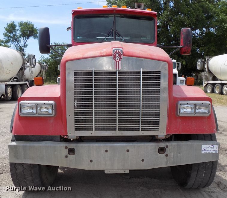 image for item DG2619 2003 Kenworth W900  ready mix truck