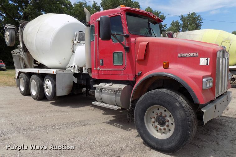 image for item DG2619 2003 Kenworth W900  ready mix truck