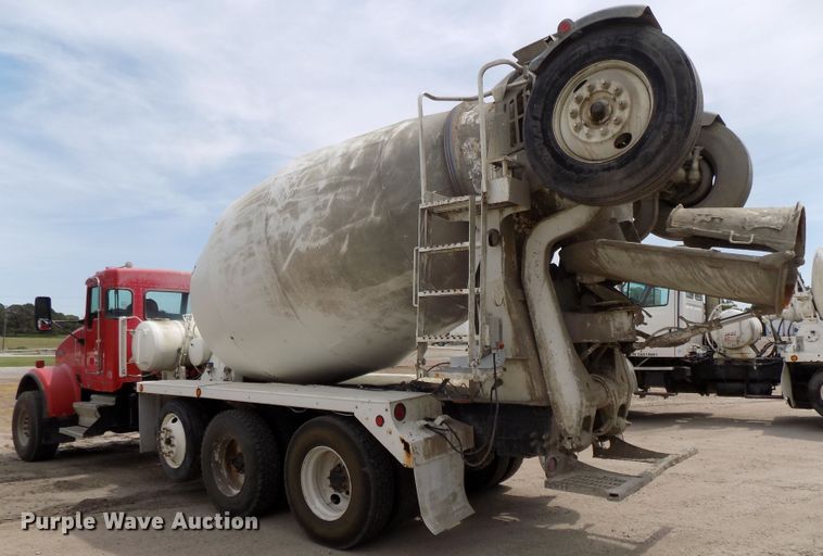 image for item DG2619 2003 Kenworth W900  ready mix truck