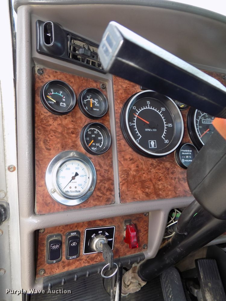 image for item DG2619 2003 Kenworth W900  ready mix truck