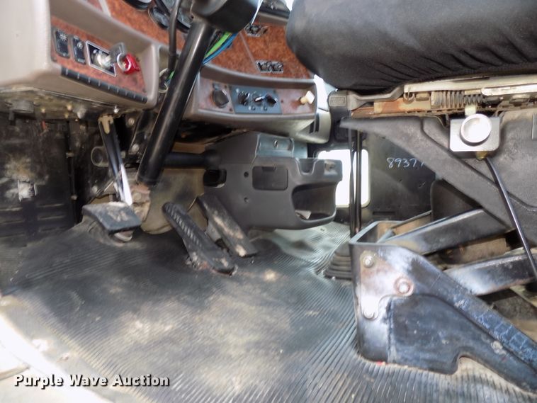 image for item DG2619 2003 Kenworth W900  ready mix truck