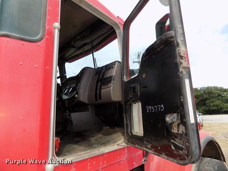 image for item DG2619 2003 Kenworth W900  ready mix truck