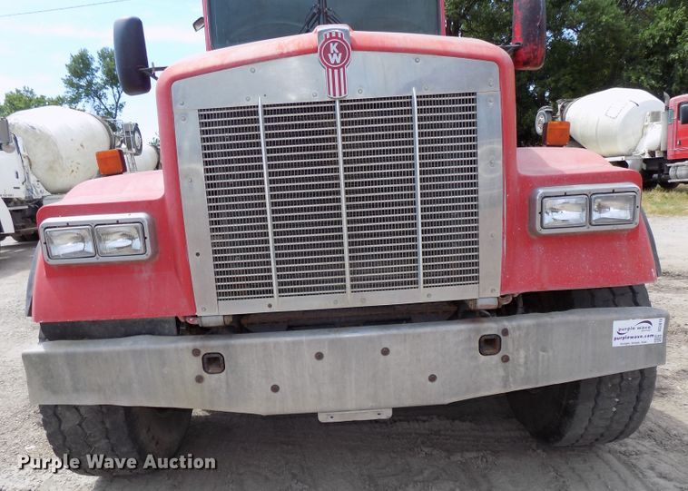 image for item DG2619 2003 Kenworth W900  ready mix truck