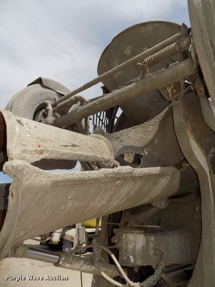 image for item DG2619 2003 Kenworth W900  ready mix truck