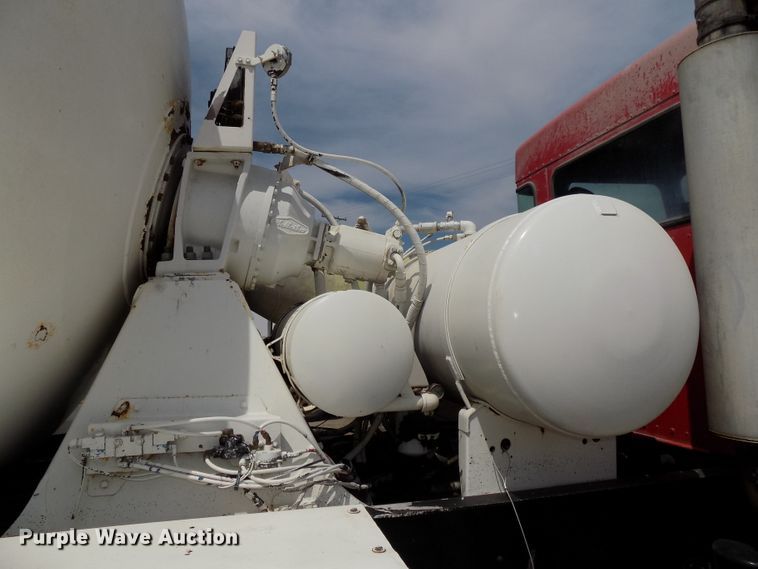 image for item DG2619 2003 Kenworth W900  ready mix truck