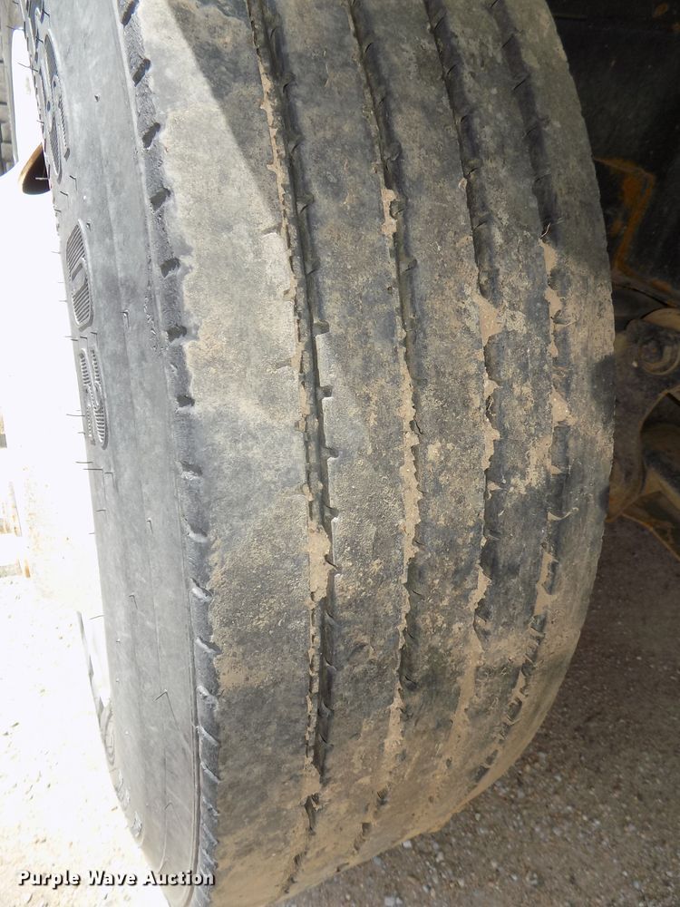 image for item DG2619 2003 Kenworth W900  ready mix truck