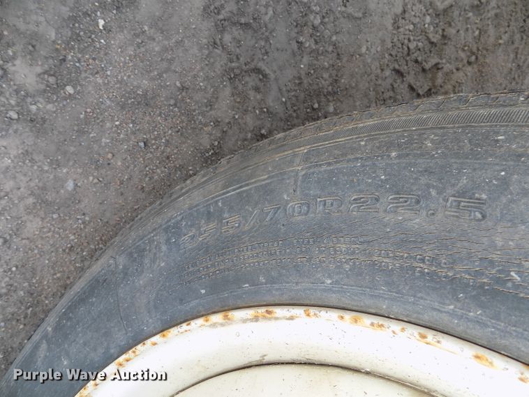 image for item DG2619 2003 Kenworth W900  ready mix truck