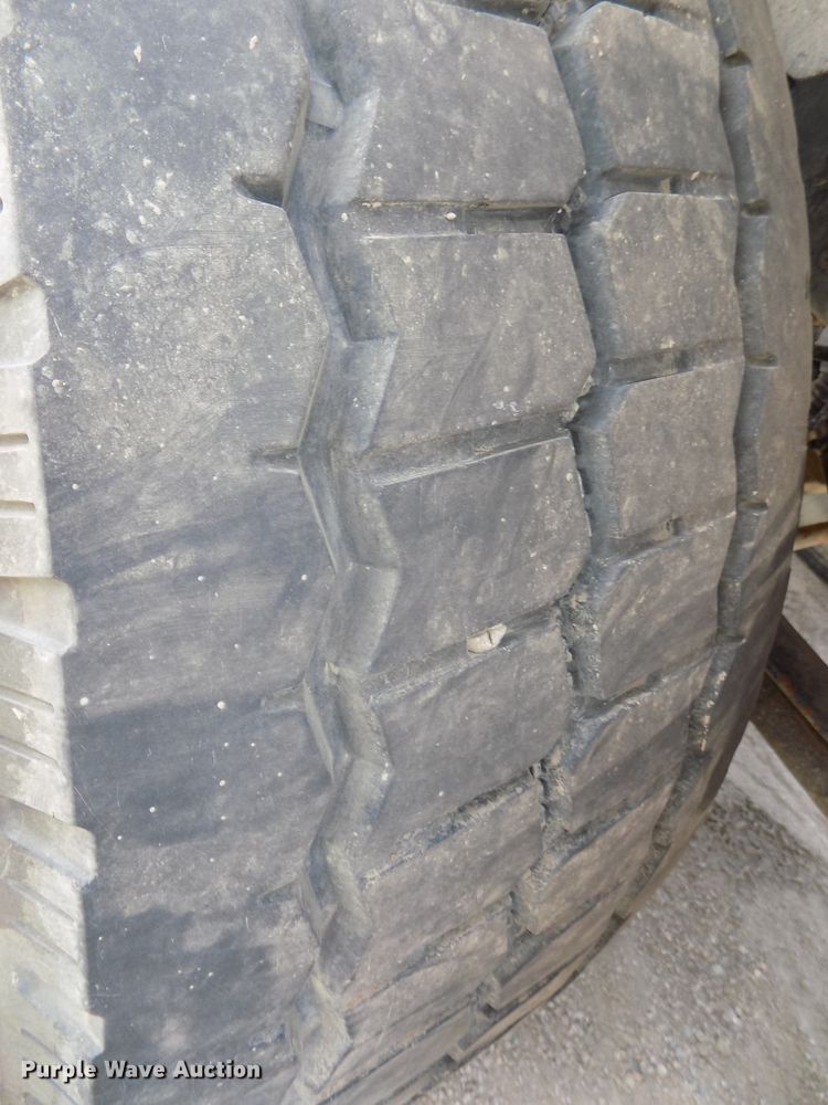 image for item DG2619 2003 Kenworth W900  ready mix truck