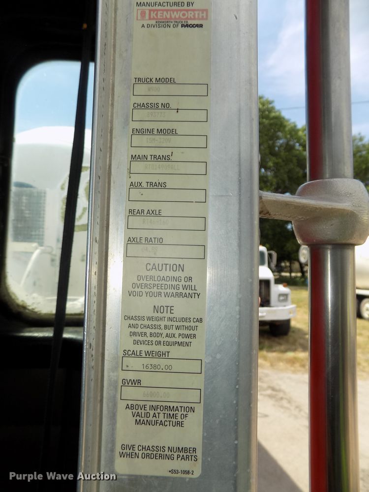 image for item DG2619 2003 Kenworth W900  ready mix truck