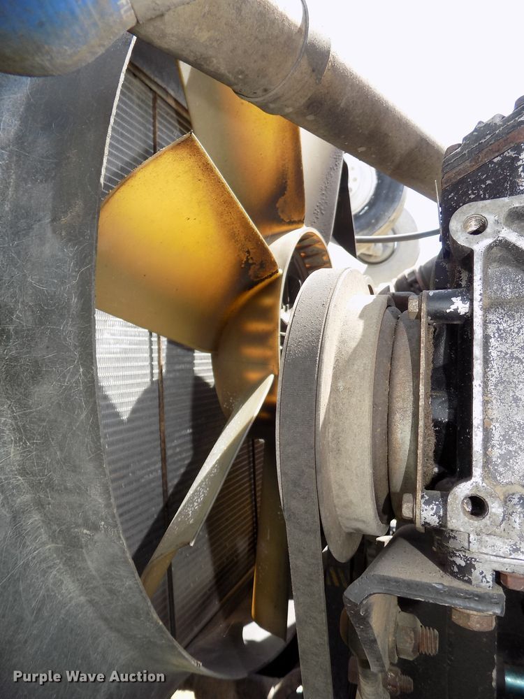 image for item DG2620 1999 International Paystar 5000  ready mix truck