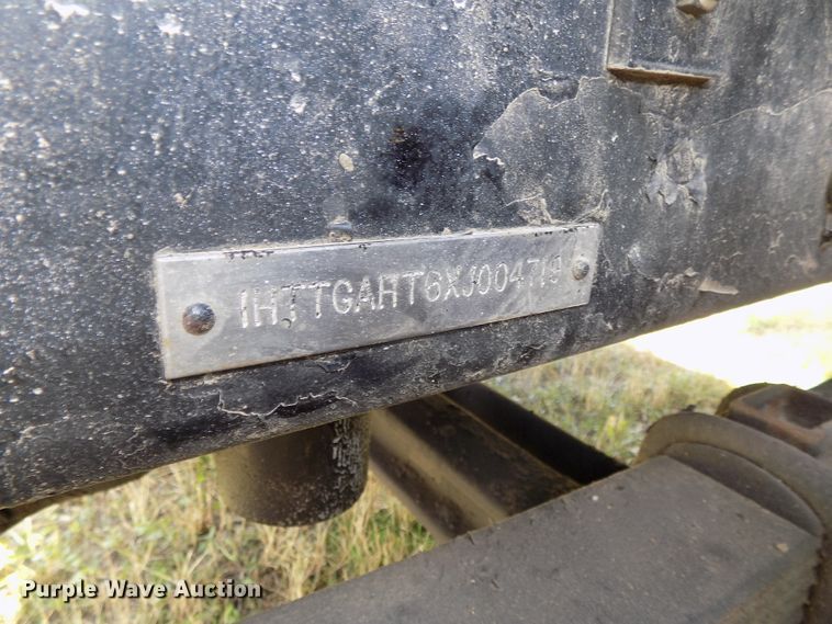 image for item DG2620 1999 International Paystar 5000  ready mix truck