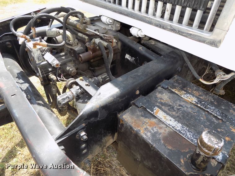 image for item DG2620 1999 International Paystar 5000  ready mix truck