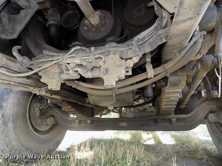 image for item DG2620 1999 International Paystar 5000  ready mix truck