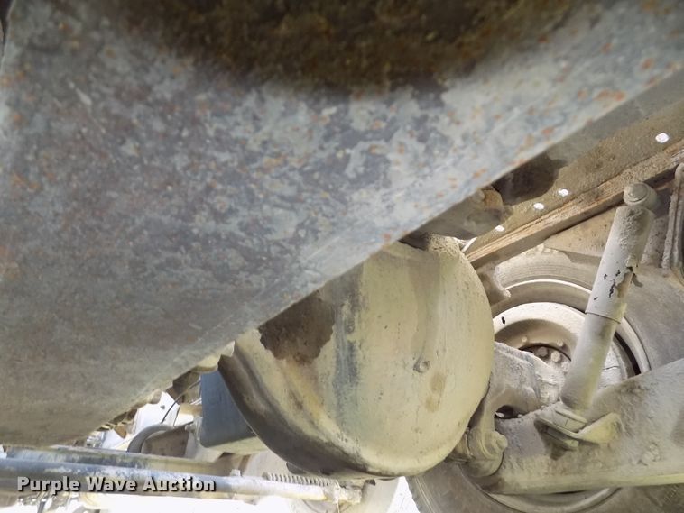 image for item DG2620 1999 International Paystar 5000  ready mix truck