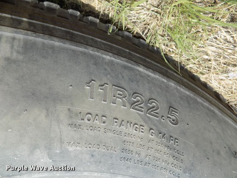 image for item DG2620 1999 International Paystar 5000  ready mix truck