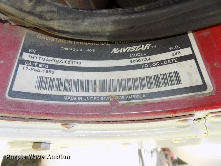 image for item DG2620 1999 International Paystar 5000  ready mix truck