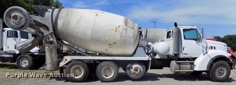 image for item DG2621 2000 Sterling L-Line  ready mix truck
