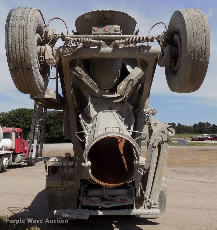 image for item DG2621 2000 Sterling L-Line  ready mix truck