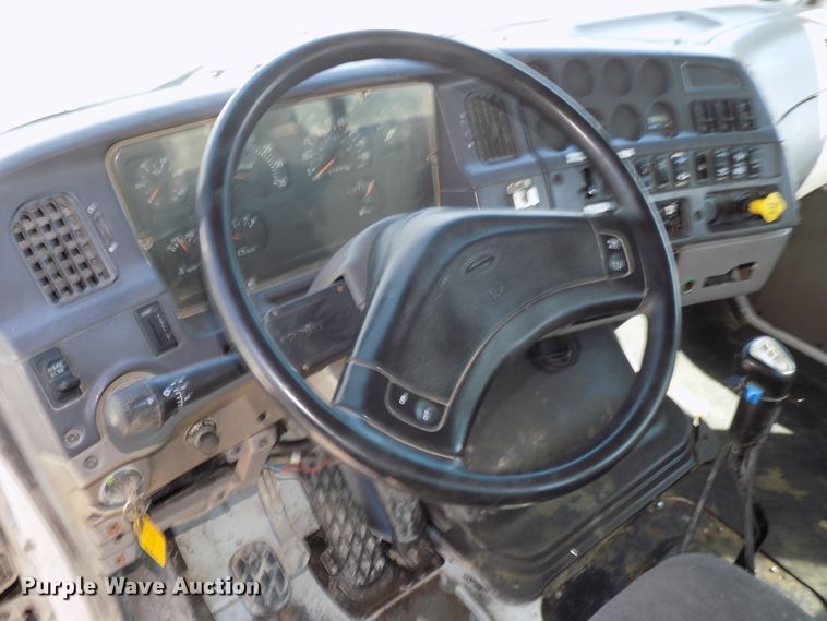 image for item DG2621 2000 Sterling L-Line  ready mix truck