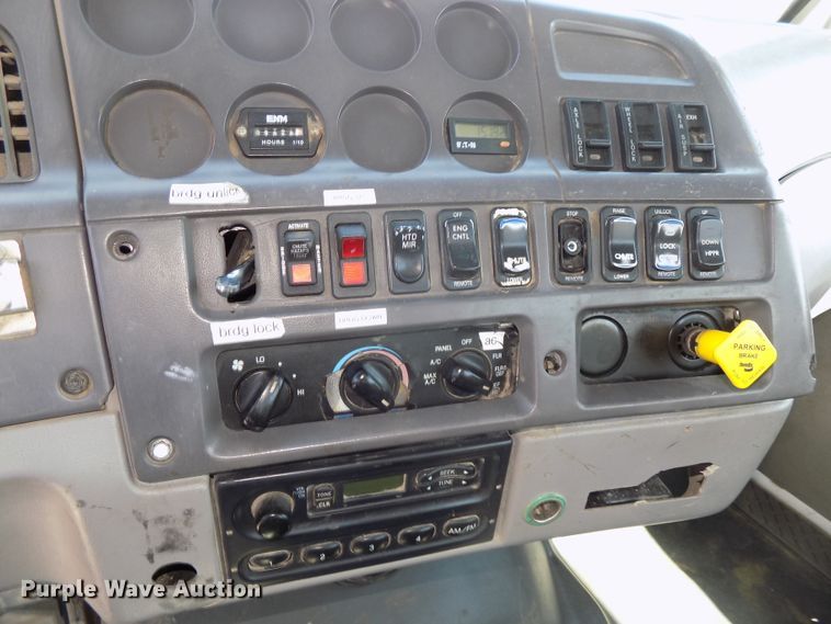 image for item DG2621 2000 Sterling L-Line  ready mix truck