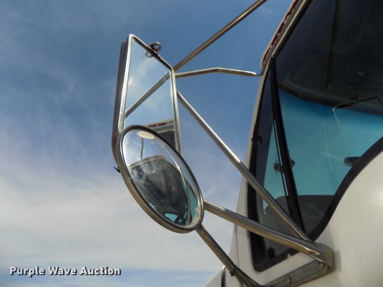 image for item DG2621 2000 Sterling L-Line  ready mix truck