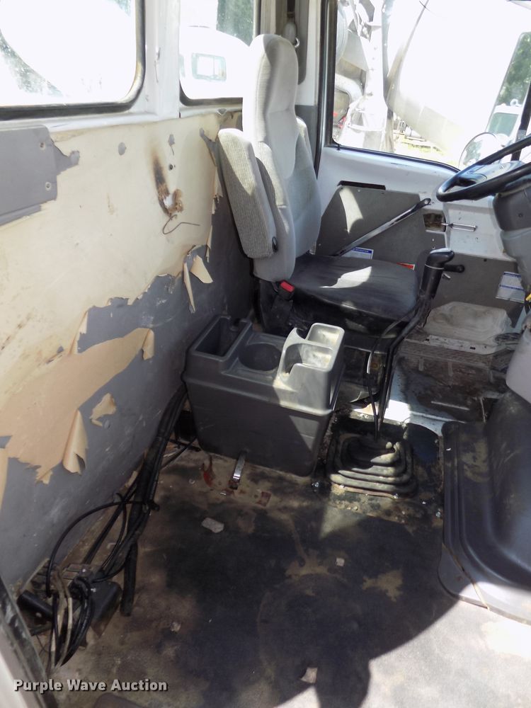 image for item DG2621 2000 Sterling L-Line  ready mix truck