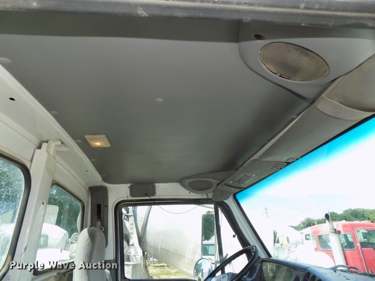 image for item DG2621 2000 Sterling L-Line  ready mix truck