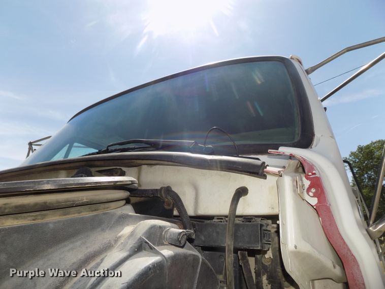 image for item DG2621 2000 Sterling L-Line  ready mix truck