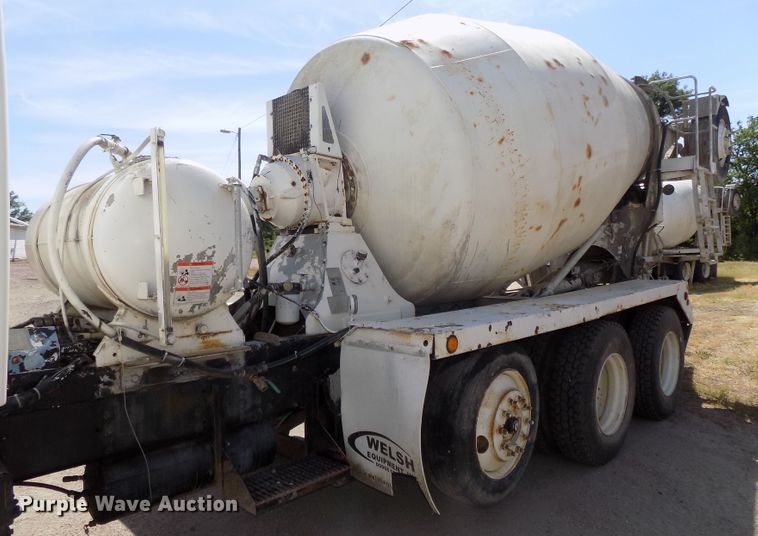 image for item DG2621 2000 Sterling L-Line  ready mix truck