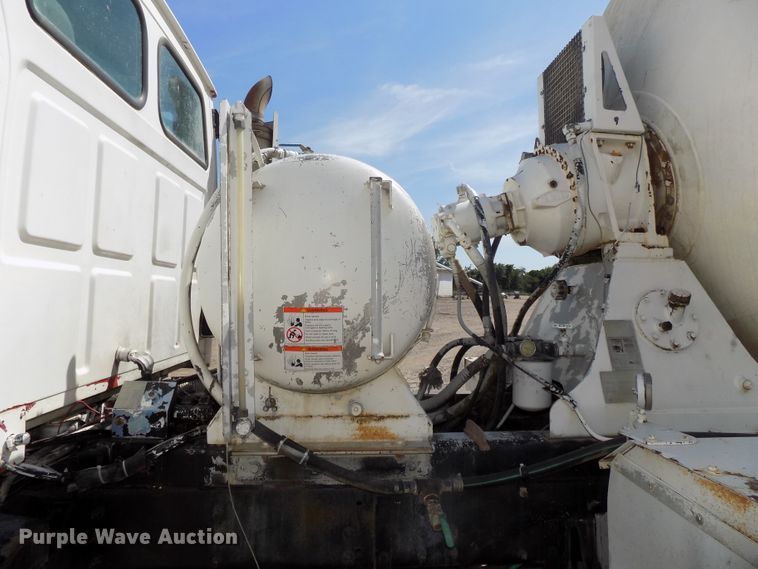 image for item DG2621 2000 Sterling L-Line  ready mix truck