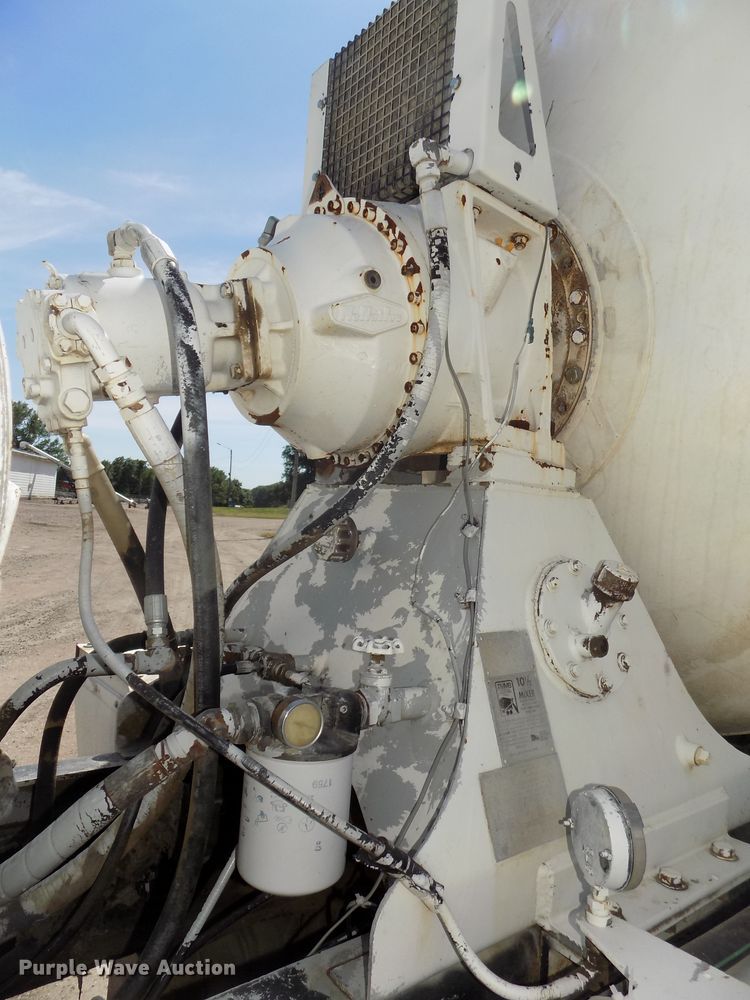 image for item DG2621 2000 Sterling L-Line  ready mix truck